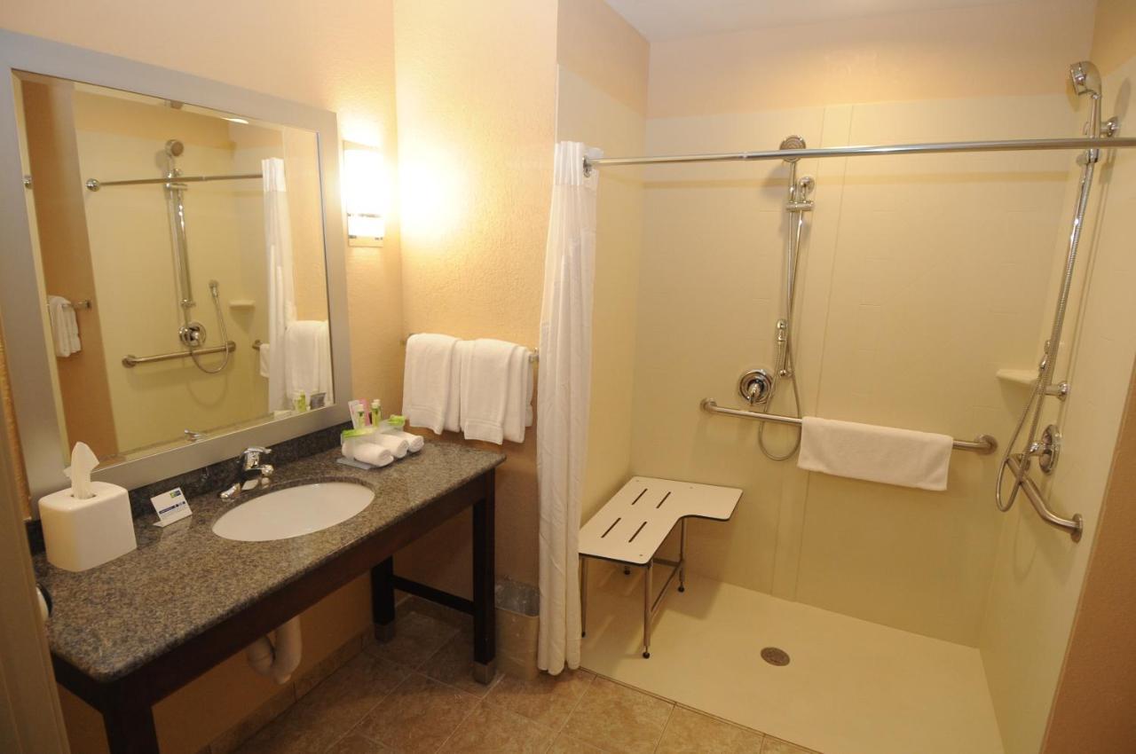 Holiday Inn Express Somerset By Ihg Zewnętrze zdjęcie