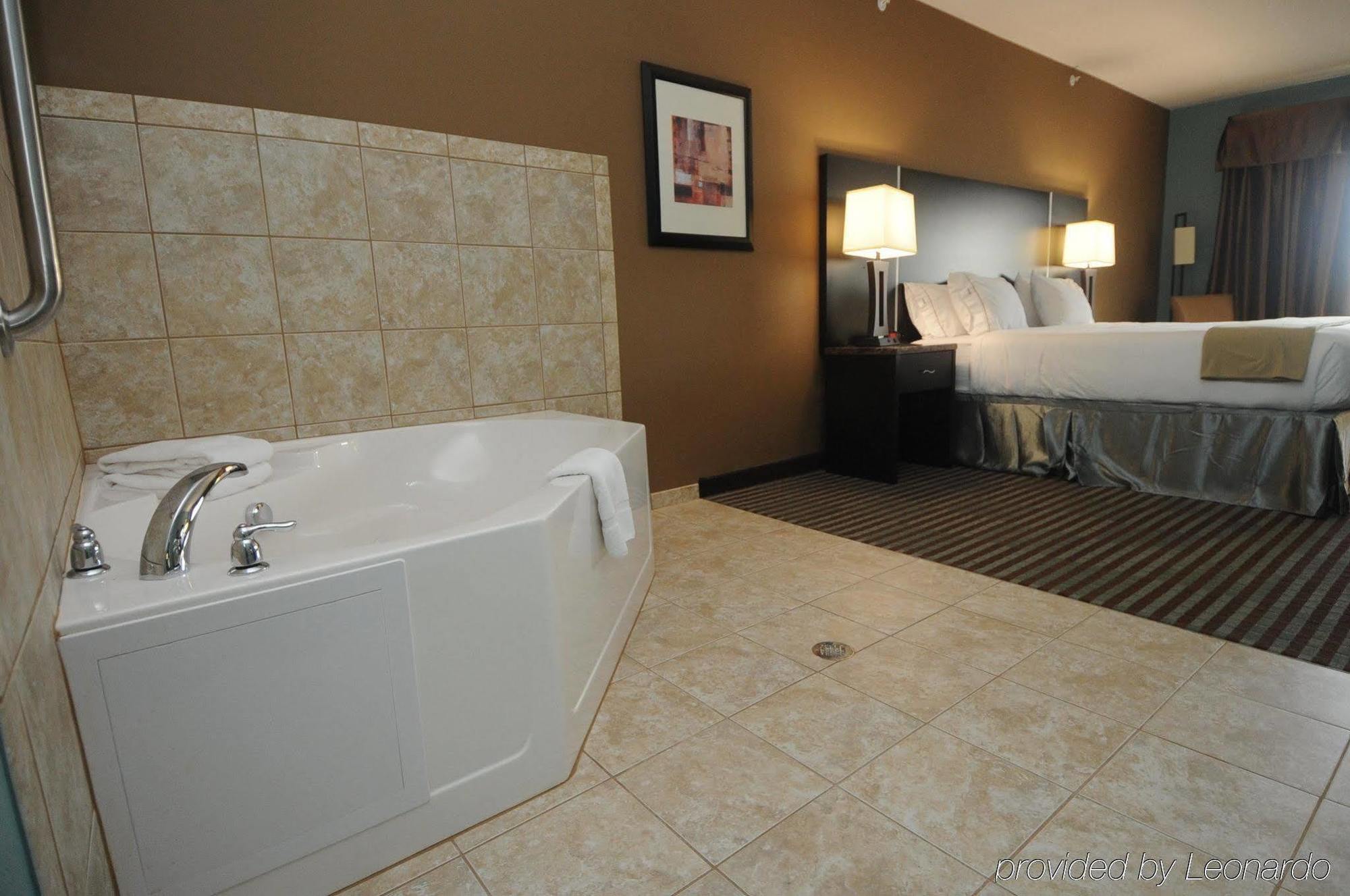 Holiday Inn Express Somerset By Ihg Zewnętrze zdjęcie