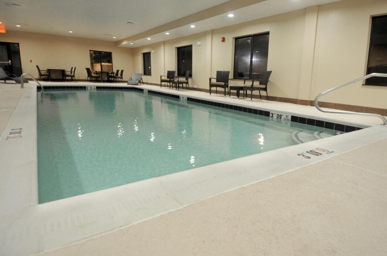 Holiday Inn Express Somerset By Ihg Zewnętrze zdjęcie